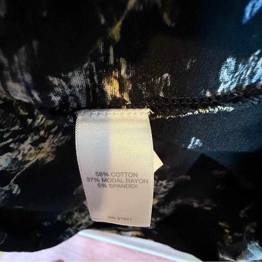 J. Jill Black Floral Patterned Top - Picture 4 of 4
